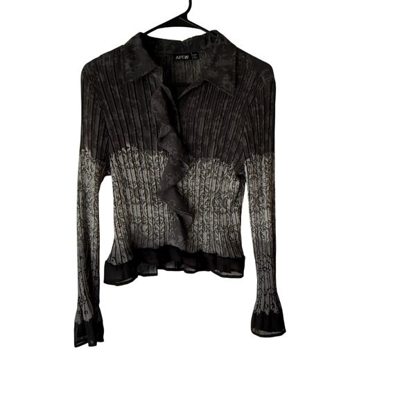 APT. 9 Petite PL Sheer Ruffle Blouse‎ Pleated Gray Black Y2K Grunge Whimsigoth - Picture 1 of 7